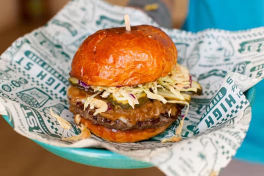 Deli Burger
